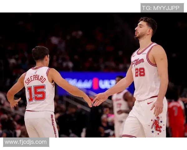 休斯顿火箭与灰熊激战成焦点双方球员表现精彩纷呈