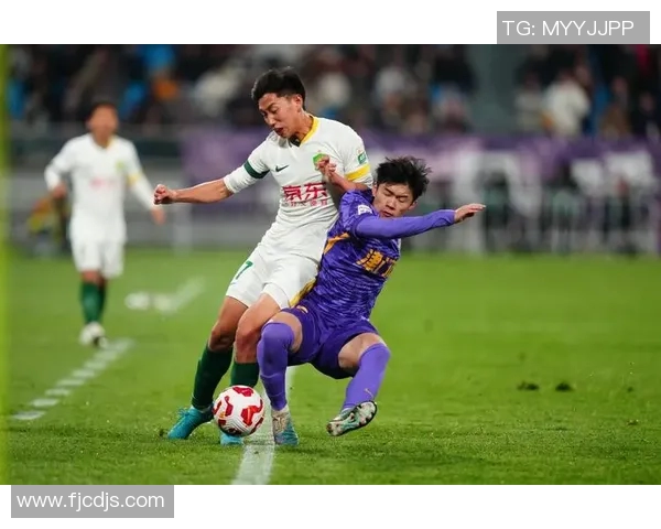 中超焦点战智诚迎战泰达两队争夺宝贵积分激战正酣