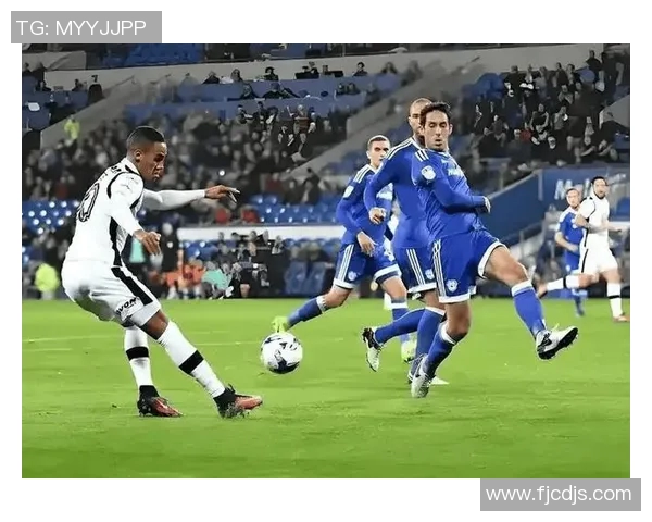 什鲁斯与布城的激烈对决揭示英甲联赛的竞争魅力与球队实力较量