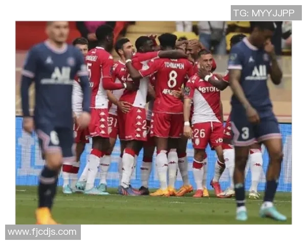 观看巴黎圣日耳曼与摩纳哥精彩对决直播全程回顾与分析